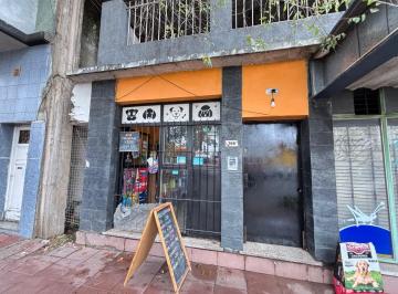 Frente · Local en Bernal
