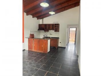 Casa · 212m² · 3 Ambientes · Casa en Capital