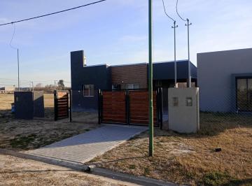 Casa · 100m² · 2 Ambientes · 1 Cochera · Casa en Venta La Toscana, Piñero, 1 Dormitorio con Amplio Potencial!