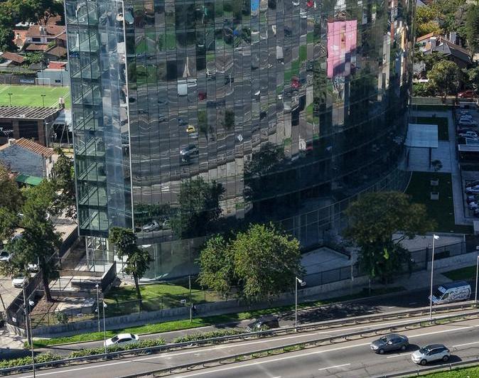 Local comercial · 1230m²