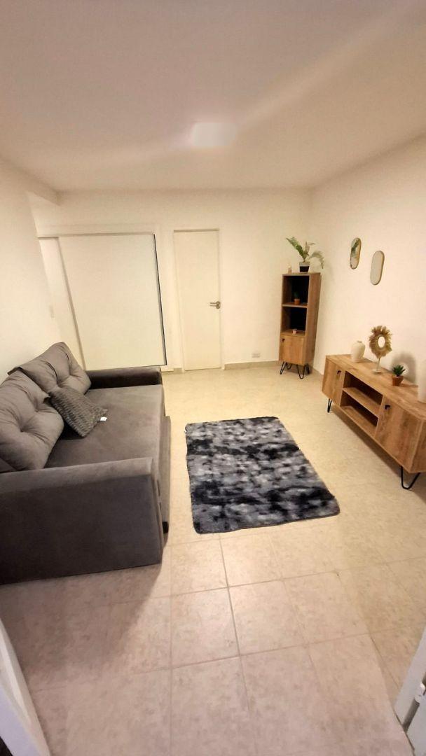 Depto 1.5 amb, 35m² con patio cerrado — Güemes