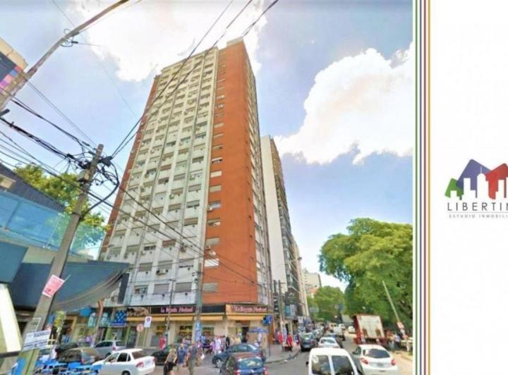 Monoambiente en Zona Centrica - Apto Profesional // Alem 185
