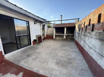 PH · 70m² · 4 Ambientes · Venta de PH en Constitucion - 4 Ambientes y Terraza - Sin Expensas