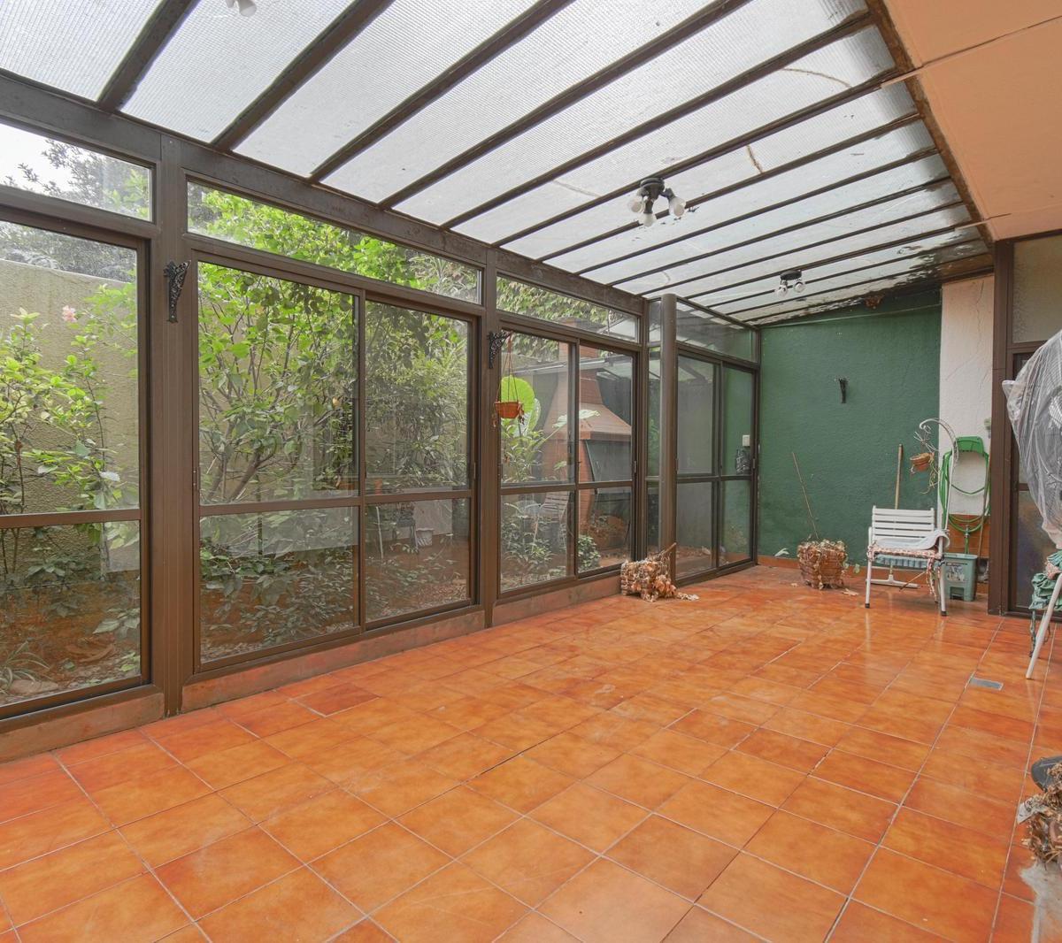 Cucha Cucha  al 1200 Planta Baja