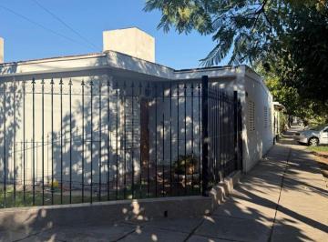 Casa de 6 ambientes, Rodeo de la Cruz · Vendo Casa con Departamento Independiente