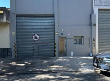 Depósito · 300m² · 1 Ambiente · Depósito en Alquiler - 300 m² - Paternal