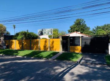 Casa · 231m² · 7 Ambientes · 1 Cochera · Casa