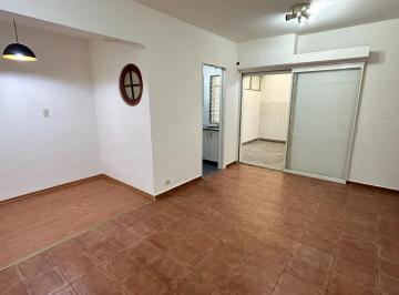 Departamento · 42m² · 2 Ambientes · Departamento 2 Ambientes Lateral con Patio Cub. en Pb