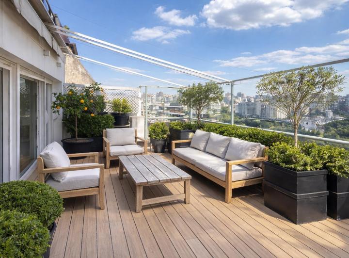 Departamento en Alquiler de 6 Ambientes con Terraza y Cochera en Recoleta