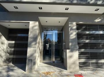 Departamento · 100m² · 4 Ambientes · 1 Cochera · Departamento Piso en Venta en Lanús Oeste, Lanús, G. B. a. Zona Sur