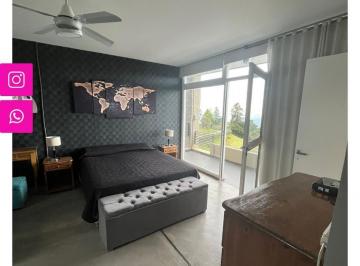 Casa · 400m² · 7 Ambientes · 2 Cocheras · Venta Casa Premium San Javier