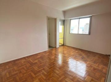 Departamento de 2 ambientes, Quilmes · Departamento 2 Ambientes, Bernal Centro