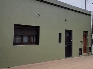 Casa de 3 ambientes, La Plata · Alquiler Casa 2 Dorm.