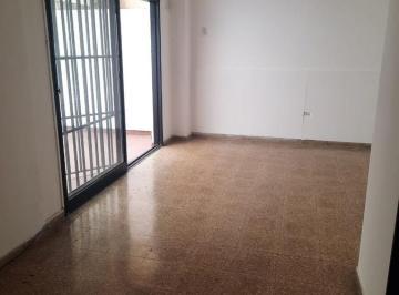 Oficina comercial · 55m² · 3 Ambientes · Oficina - Estudio en Barrio Centro - Planta Baja con Patio La Rioja 590