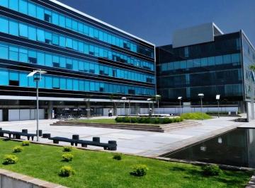 Oficina comercial , Vicente López · Oficina en Alquiler en Vicente López | Complejo Urbana | 1400 m²