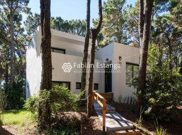 Casa de 4 ambientes, Mar de las Pampas · Casa 3 Dorm. a La Venta - Blanca - en Mar de Las Pampas.