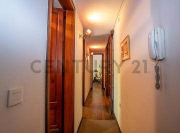 Casa · 230m² · 7 Ambientes · Casa en Venta en La Plata Ideal Destino Comercial