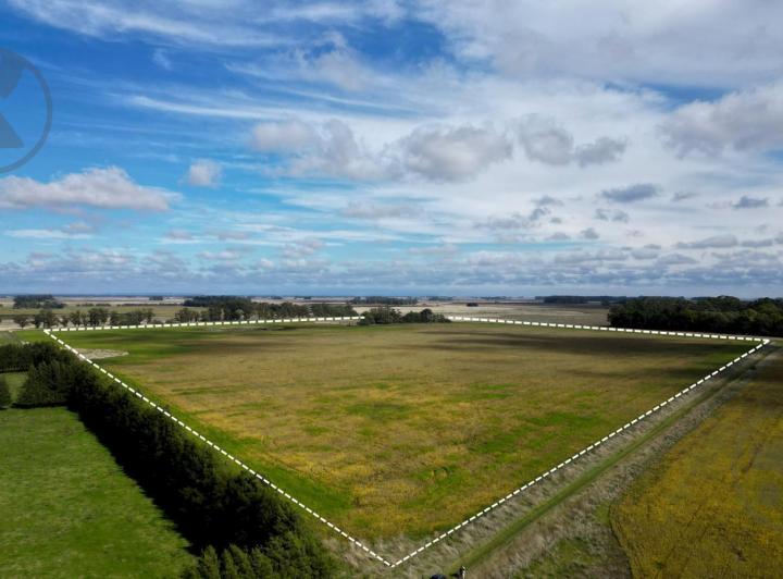 Terreno · 400000m² · 1 Dormitorio