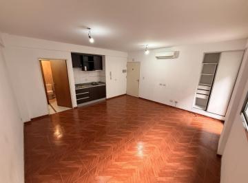 Departamento · 30m² · 1 Ambiente · Departamento Monoambiente en Alquiler en Caballito con Patio y Excelente Estado