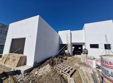 Casa · 162m² · 4 Ambientes · 2 Cocheras · Casa en Venta en San Lucas