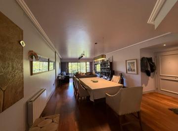 Departamento · 160m² · 4 Ambientes · 1 Cochera · Departamento en Plaza Mitre