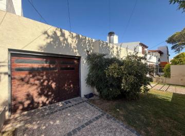 Casa de 5 ambientes, Córdoba · Venta Casa en Residencial Velez Sarsfield - 3 Dorm., Apto Crédito