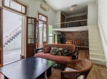 PH de 3 ambientes, Villa Crespo · Hermoso PH de 94 m² con Patio en Venta en Villa Crespo