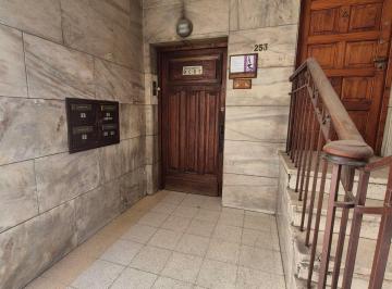 Departamento · 110m² · 6 Ambientes · B° Centro - Depto - 3 Dorm - Planta Baja - Venta