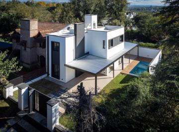 PH · 140m² · 5 Ambientes · 3 Cocheras · PH en La Carolina