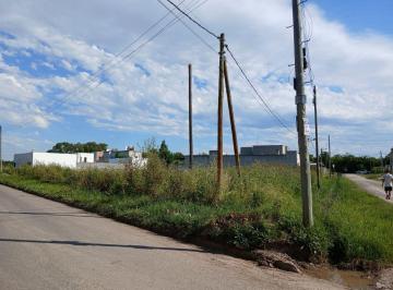 Terreno · 408m² · Lote en Venta Calle 31 Entre 496 y 497