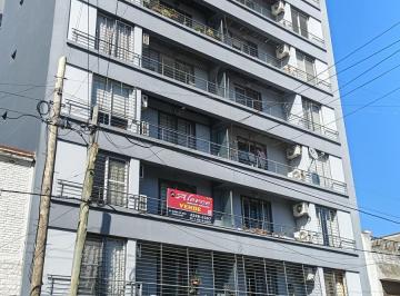 Departamento · 48m² · 2 Ambientes · Hermoso Departamento de 2 Amb. Frente con Balcon
