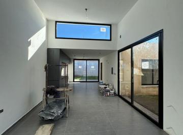 PH de 5 ambientes, Córdoba · Vendo Duplex de Diseño en Barrio Colinas de Manantiales, 225 m² de Lote 130 m²