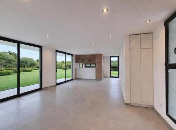 Casa · 188m² · 5 Ambientes · Casa en Venta - 4 Dorm. 3 Baños - San Sebastián