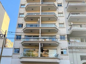 Departamento · 47m² · 2 Ambientes · Departamento de un Dormitorio con Balcon - La Plata