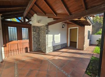 Casa · 120m² · 2 Ambientes · 1 Cochera · Venta - Casa en San Antonio de Padua - Quincho y Pileta - Céntrico