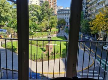 Departamento de 6 ambientes, Recoleta · Departamento en Venta Frente Plaza Vicente Lopez 6 Ambientes y Cochera.