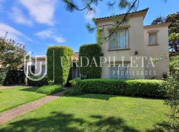 Casa · 169m² · 5 Ambientes · 2 Cocheras · Casa en Venta en Mapuche Country Club, Pilar