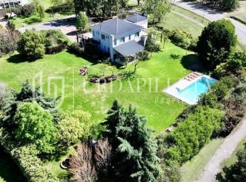 Casa · 310m² · 5 Dormitorios · 2 Cocheras · Casa en Venta en Estancias del Pilar La Pionera - Doble Lote