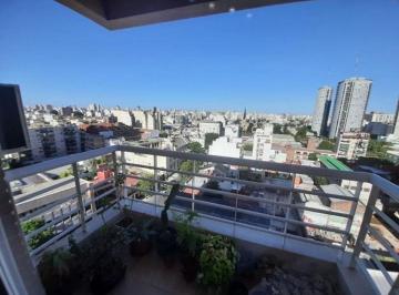 Departamento de 4 ambientes, Boedo · Departamento de 4 Amb. con Cochera Fija. Excelente Estado