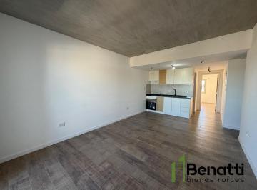 Departamento · 45m² · 2 Ambientes · 1 Cochera · Departamento Dos Ambientes Al Frente con Balcón en Alquiler