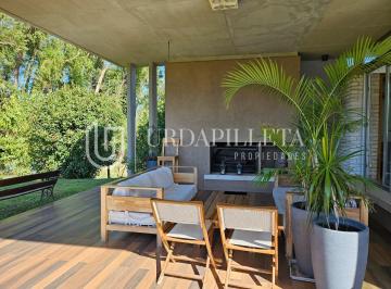 Casa · 319m² · 5 Ambientes · 2 Cocheras · Casa en Venta en Estancias del Pilar Barrio Golf