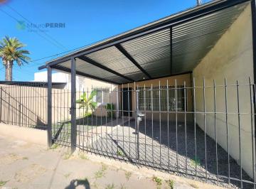 PH · 55m² · 3 Ambientes · 1 Cochera · PH en La Plata
