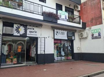 Casa · 450m² · 4 Dormitorios · Casa - Centro