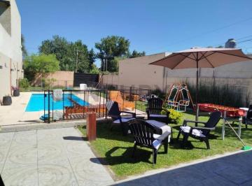 Quinta vacacional · 90m² · 1 Ambiente · 1 Cochera · Venta Casa Quinta con Pileta y Parrilla | La Reja, Moreno - Acepta Permuta