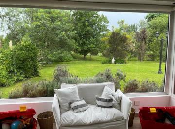 Casa · 500m² · 6 Ambientes · 2 Cocheras · Casa en Venta en Ayres de Pilar con Vista Al Parque Central