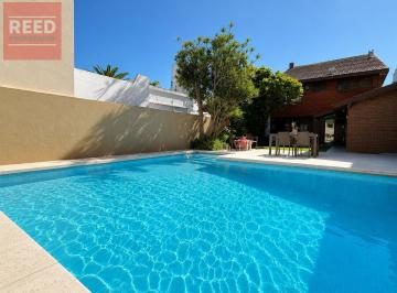 Casa · 325m² · 6 Ambientes · 3 Cocheras · Casa en Martinez
