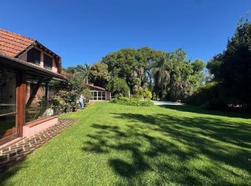 Casa · 524m² · 8 Ambientes · 4 Cocheras · Casa en Venta 8 Ambientes en Boulogne - San Isidro