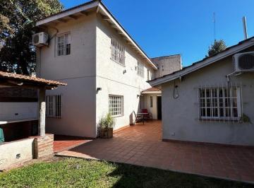 Casa · 130m² · 4 Ambientes · 3 Cocheras · Casa en Venta 4 Ambientes en Pablo Nogues