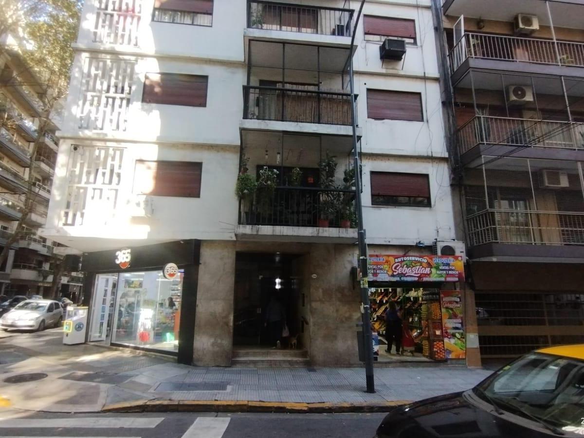 Juncal 2304 al 2300