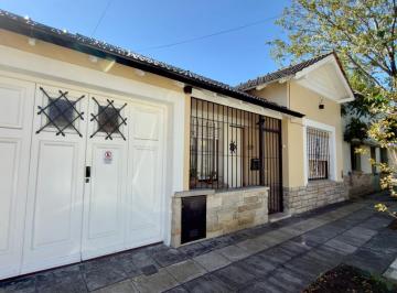 Casa · 117m² · 3 Ambientes · 1 Cochera · Casa en San José